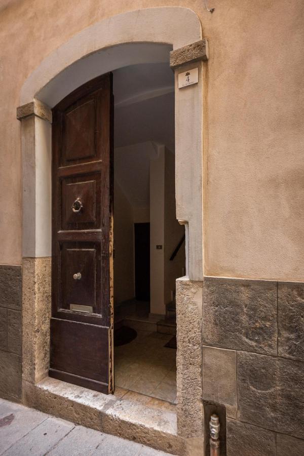 דירות קליארי Casa Del Duomo מראה חיצוני תמונה